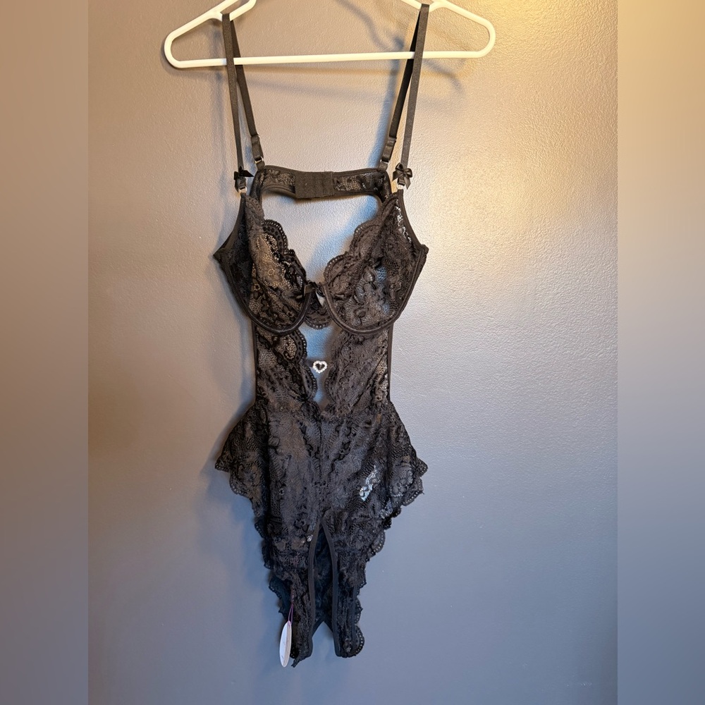 Elegant Black Lace Bodysuit NWT
